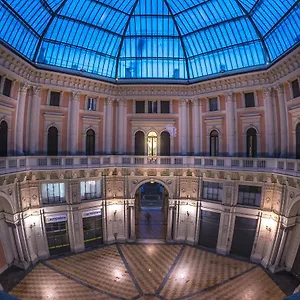 https://galleria-arnaboldi.it-lombardy.com